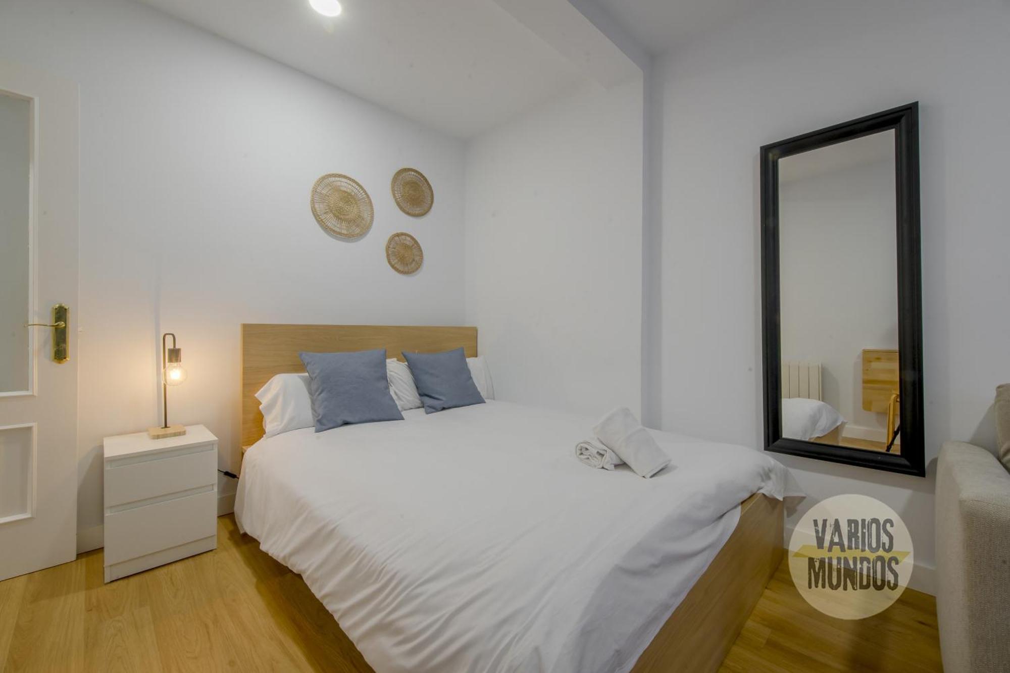 מדריד Calle Regueros Loft Para 3Pax En Pleno Chueca מראה חיצוני תמונה
