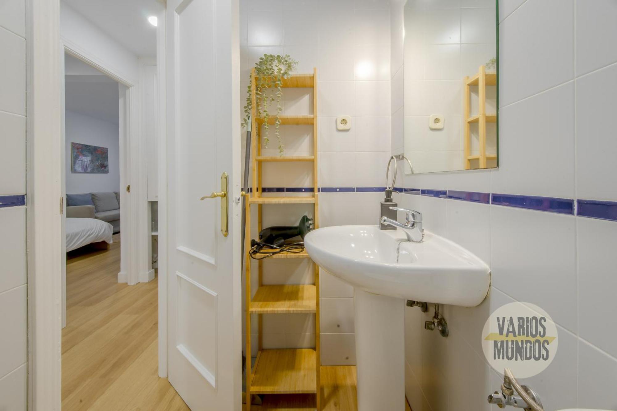 מדריד Calle Regueros Loft Para 3Pax En Pleno Chueca מראה חיצוני תמונה
