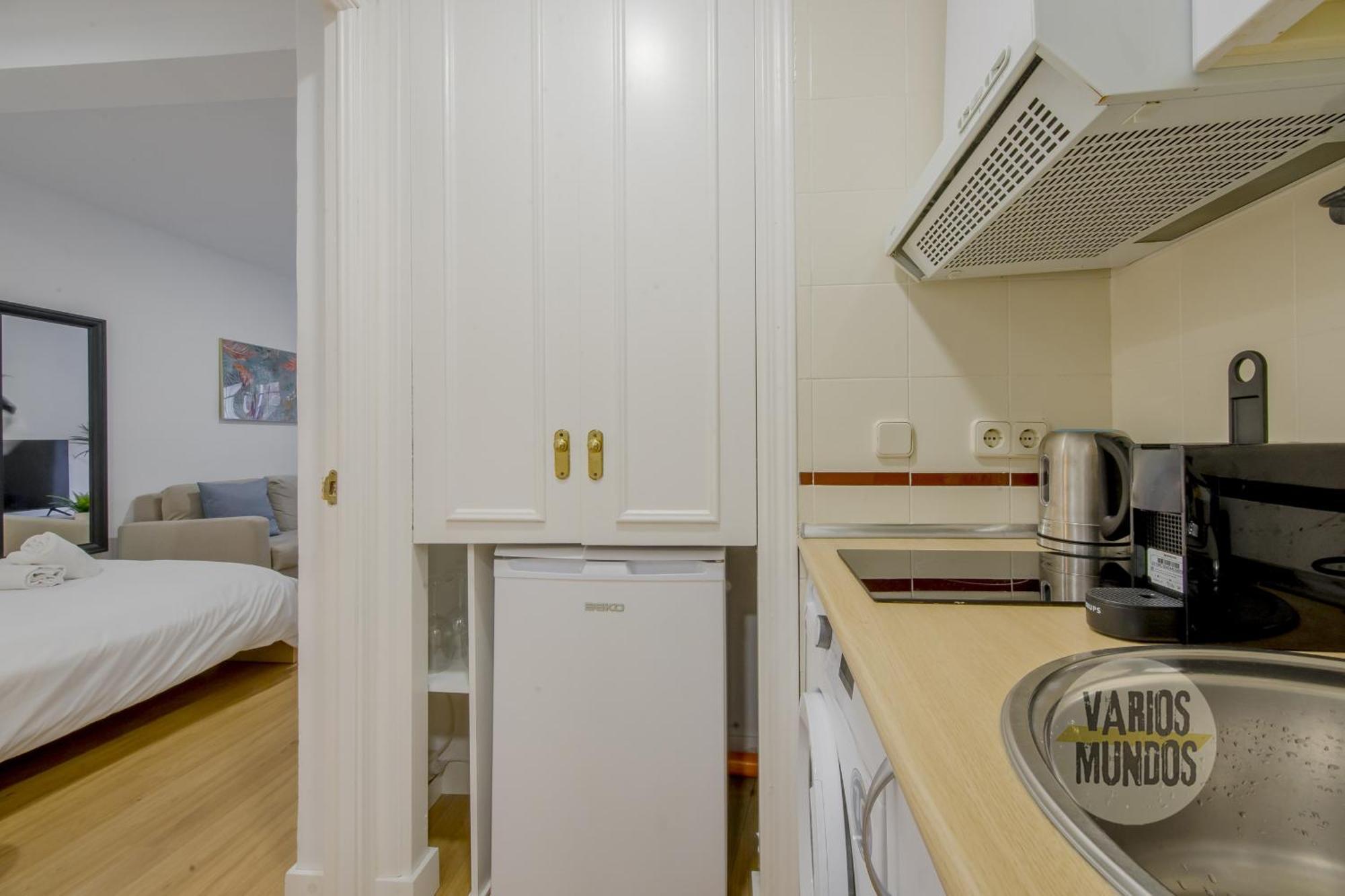 מדריד Calle Regueros Loft Para 3Pax En Pleno Chueca מראה חיצוני תמונה
